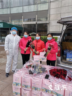 让“白衣战士”吃穿不愁去战斗!武汉“最前线”有支“保姆队”