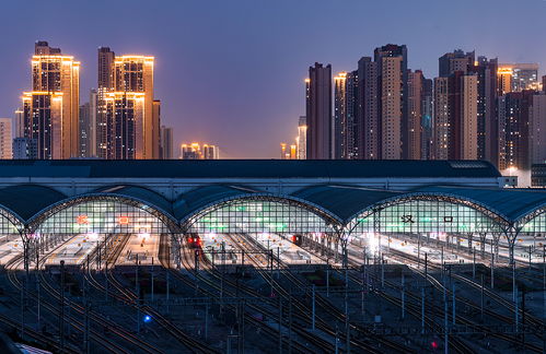 跨过2万亿,武汉何以强势 逆袭