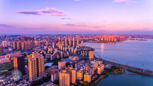 大科学子原创作品,为武汉加油